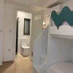 Cozy 2 Bedroom Near Seafront Apartment
