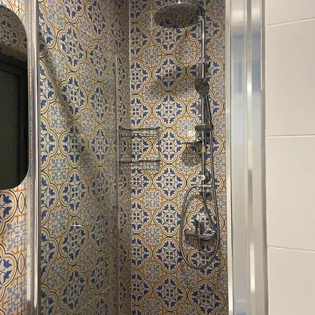 Cozy 2 Bedroom Near Seafront *