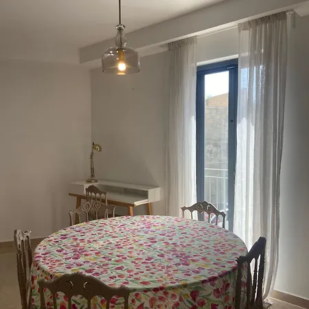 Cozy 2 Bedroom Near Seafront Appartement Gzira