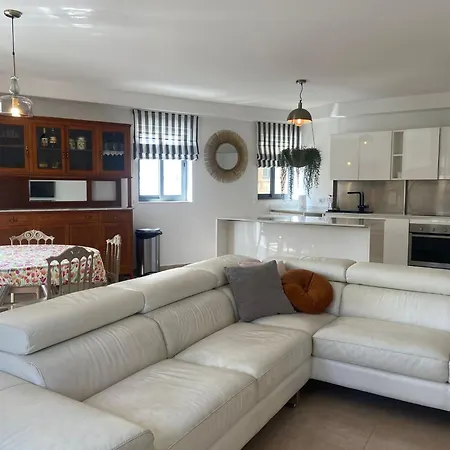 Cozy 2 Bedroom Near Seafront Gzira